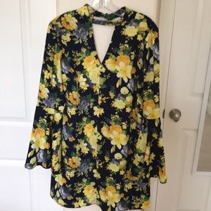 Bell sleeve dress